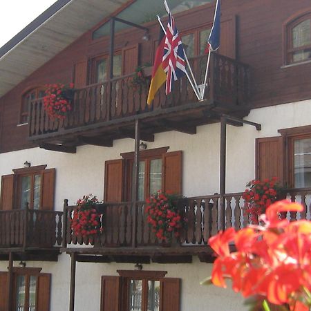 Hotel Villa Plinia Pragelato Εξωτερικό φωτογραφία