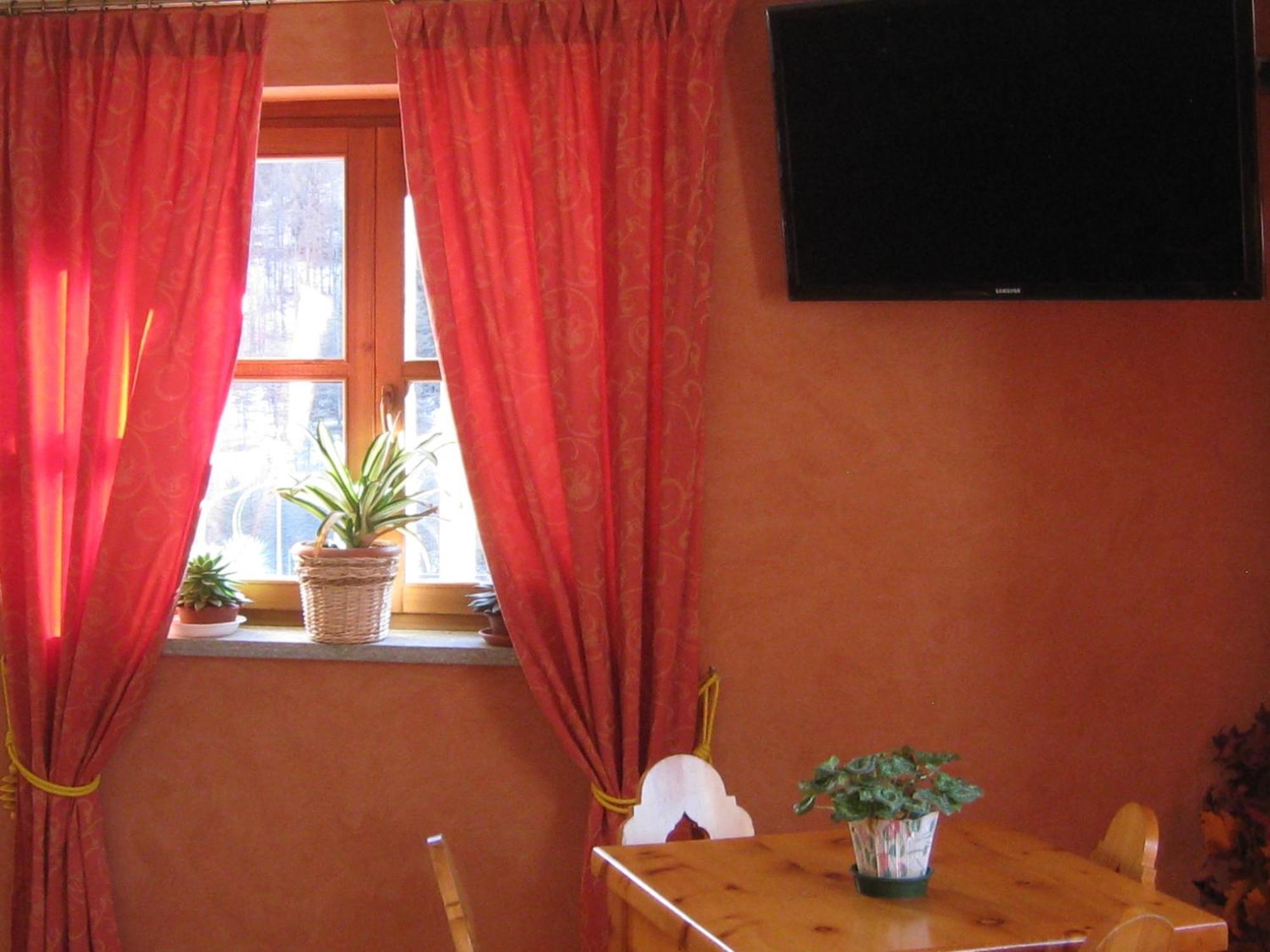 Hotel Villa Plinia Pragelato Εξωτερικό φωτογραφία
